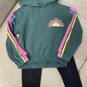 Hanna Andersson Green Hoodie with Rainbow Stripes & Black leggings size 6/7